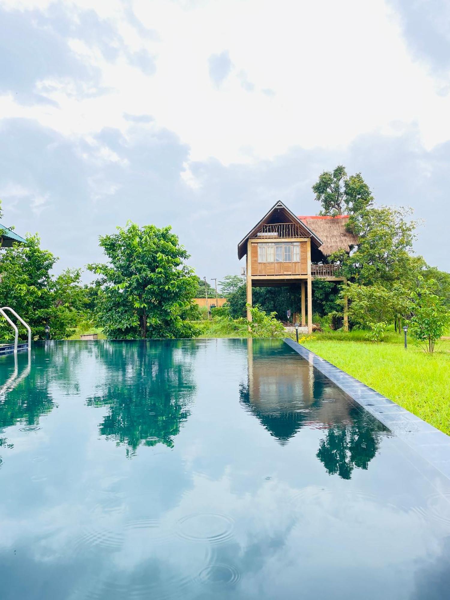 Prana Ayurveda Chalet- Sigiriya Hotell Exteriör bild
