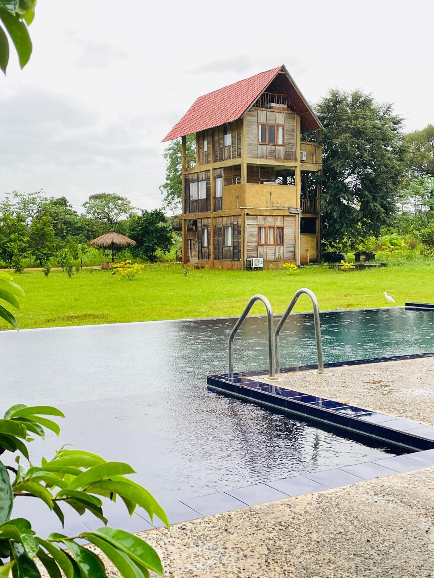 Prana Ayurveda Chalet- Sigiriya Hotell Exteriör bild