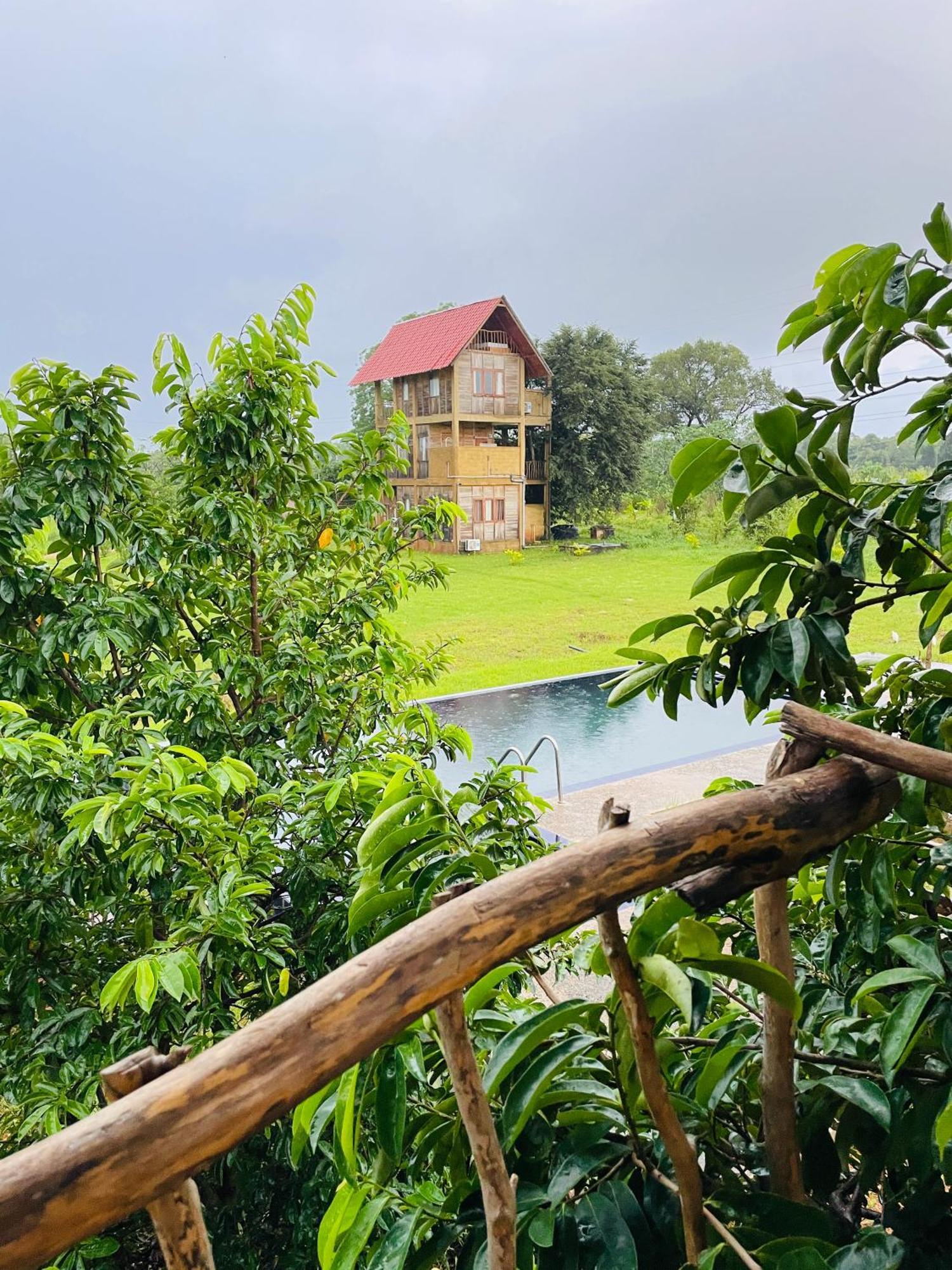 Prana Ayurveda Chalet- Sigiriya Hotell Exteriör bild